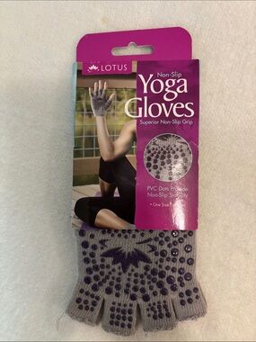 NWT LOTUS Non-Slip Yoga Gloves Gray OS Fits Most